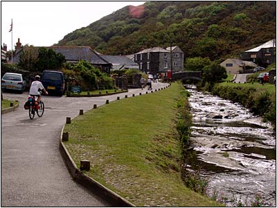 Leaving Boscastle - 15/08/2004