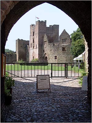 Ludlow castle & archway